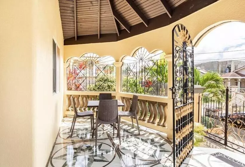 اقامتگاه Impeccable 2 Bed House In Montego Bay