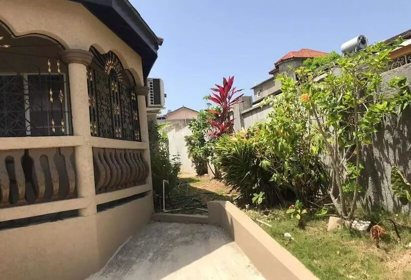 اقامتگاه Impeccable 2 Bed House In Montego Bay
