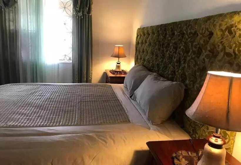 اقامتگاه Impeccable 2 Bed House In Montego Bay