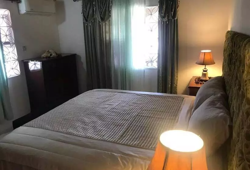 اقامتگاه Impeccable 2 Bed House In Montego Bay