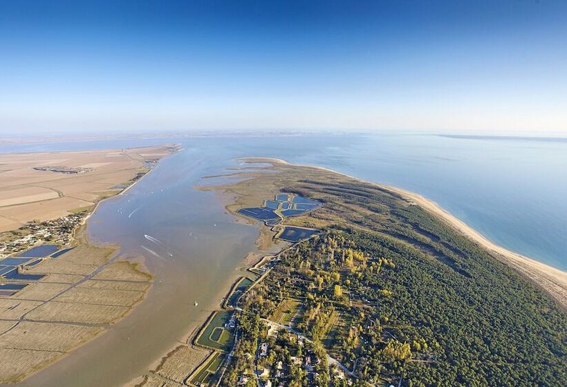 리조트 Domaine De La Presqu île