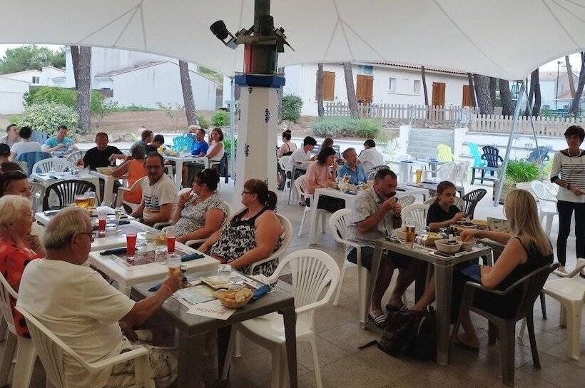 리조트 Domaine De La Presqu île