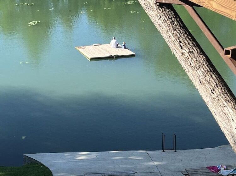 Treetop River Cabins On The Guadalupe River