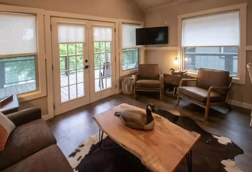 Treetop River Cabins On The Guadalupe River