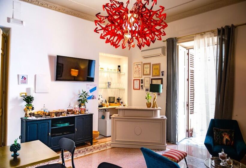 تختخواب و صبحانه Ausa Suites