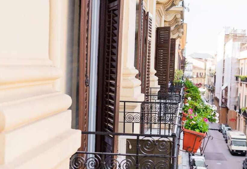 تختخواب و صبحانه Ausa Suites