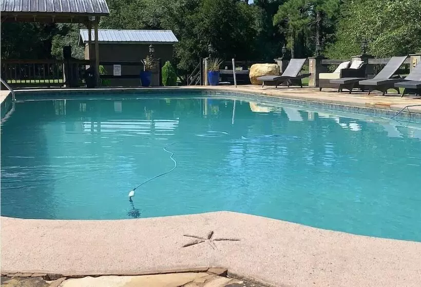 Aamiaismajoitus (B&B) Beachwoods Inn