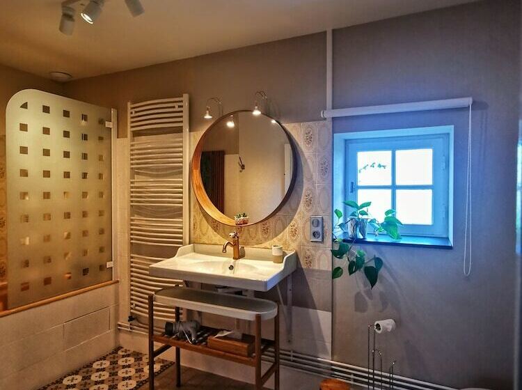 مبيت وإفطار La Jacquière   Chambres De Charme