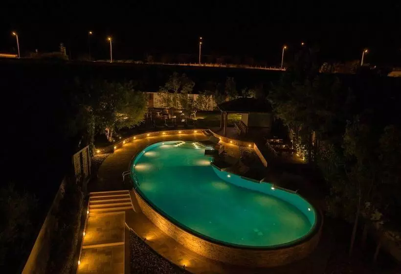 Hotelli Alissachni Seaside