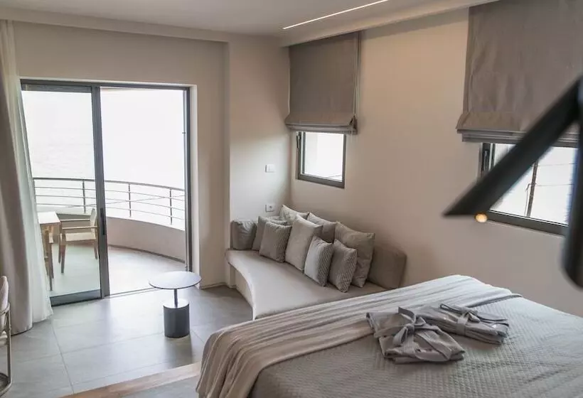 Hotelli Alissachni Seaside