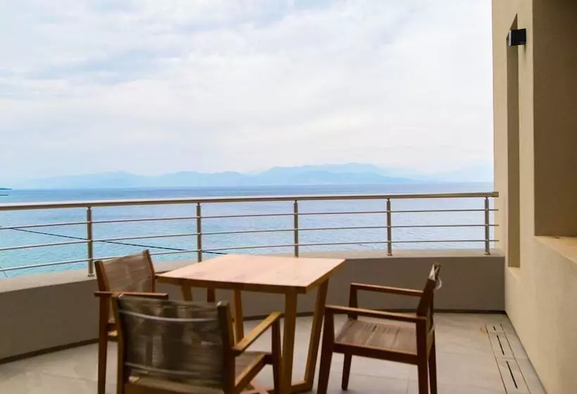 Hotelli Alissachni Seaside