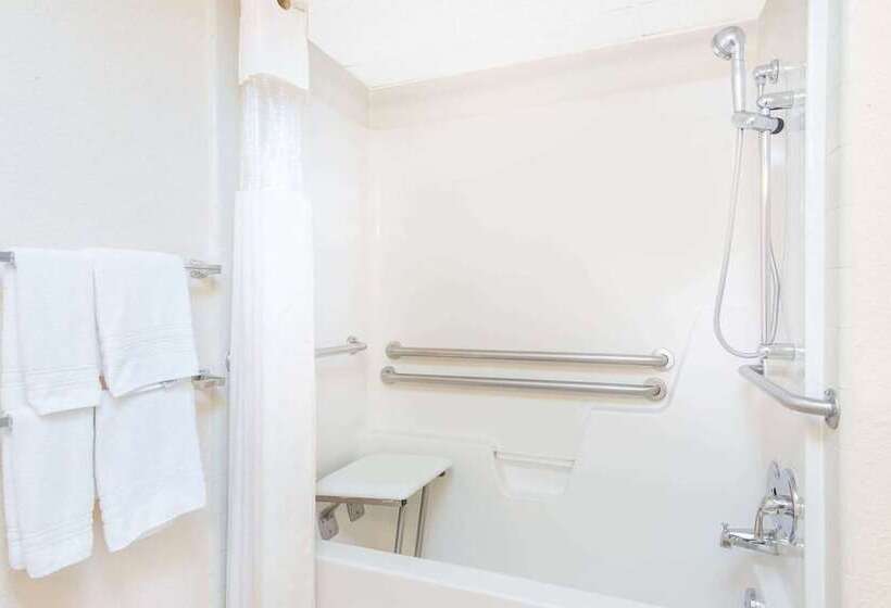 Otel Coratel Inn By Jasper Iowa Fairfield