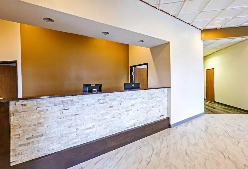 Hotelli Coratel Inn By Jasper Iowa Fairfield