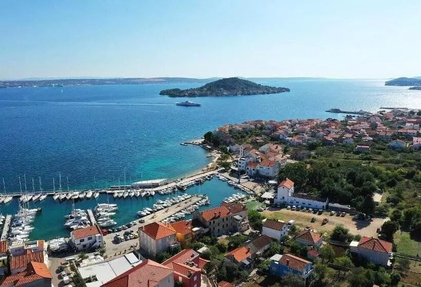 Hotelli Dunatovi Dvori Heritage