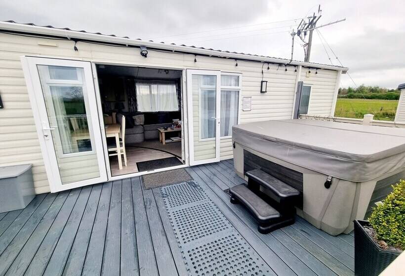 호텔 Fantastic 3 Bed Lodge Near Morpeth   Deer View