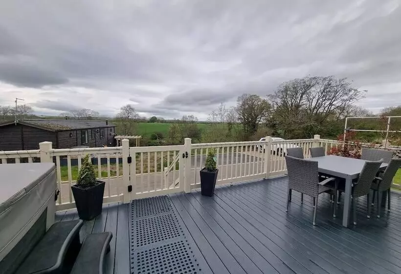 ホテル Fantastic 3 Bed Lodge Near Morpeth   Deer View