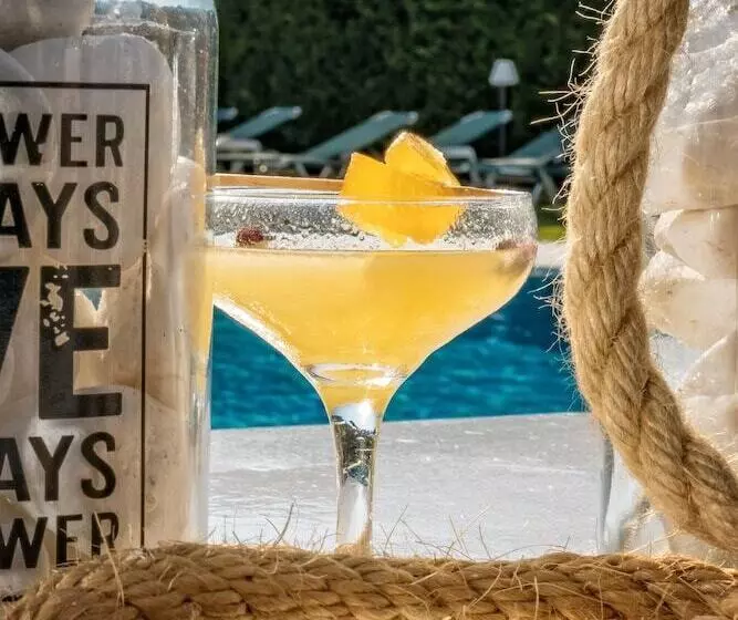 Hotelli Goudelis Apartments