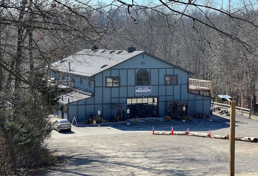 호텔 Harmony Tree Resorts Inc