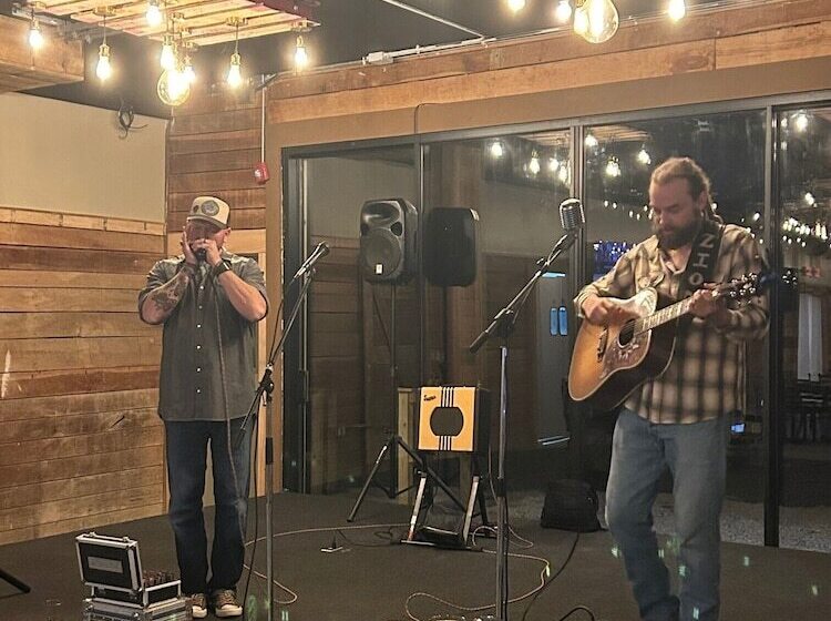 호텔 Harmony Tree Resorts Inc