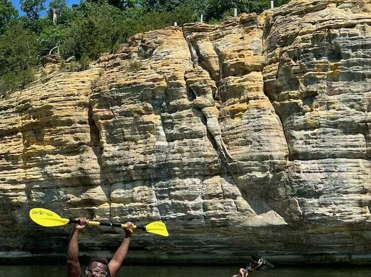 Hotelli Kayak Starved Rock Campground