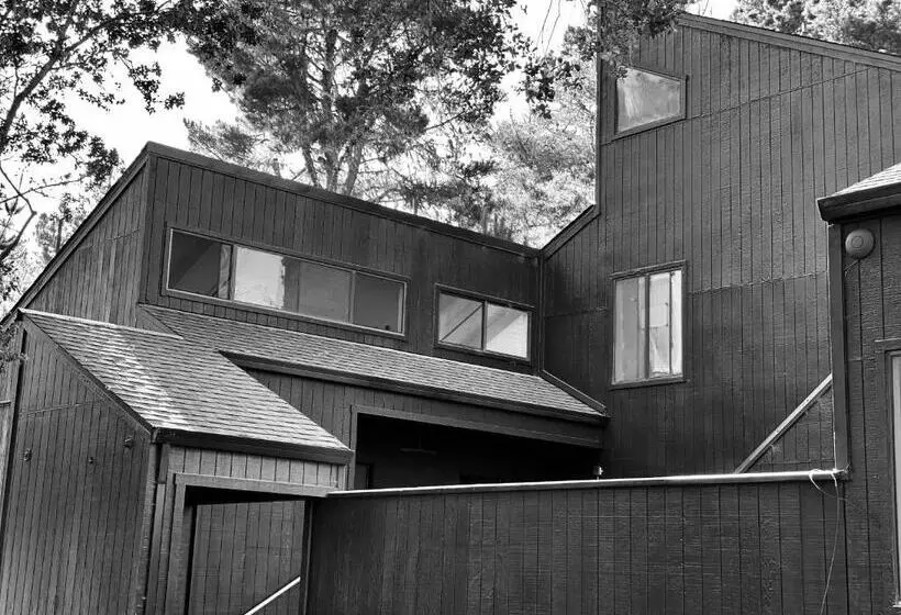 Hotelli Lodge At Marconi