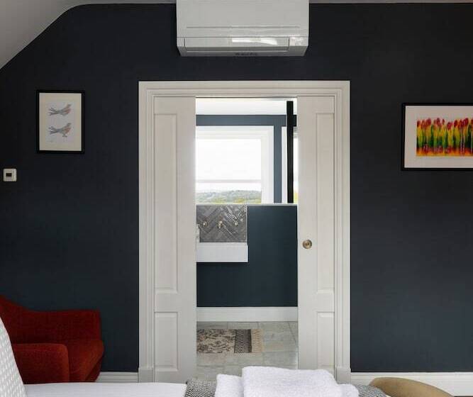 Отель The White Hart