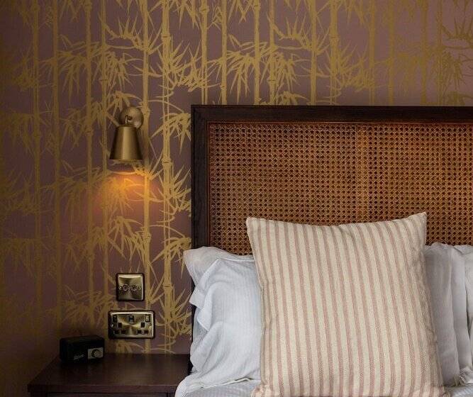 Отель The White Hart