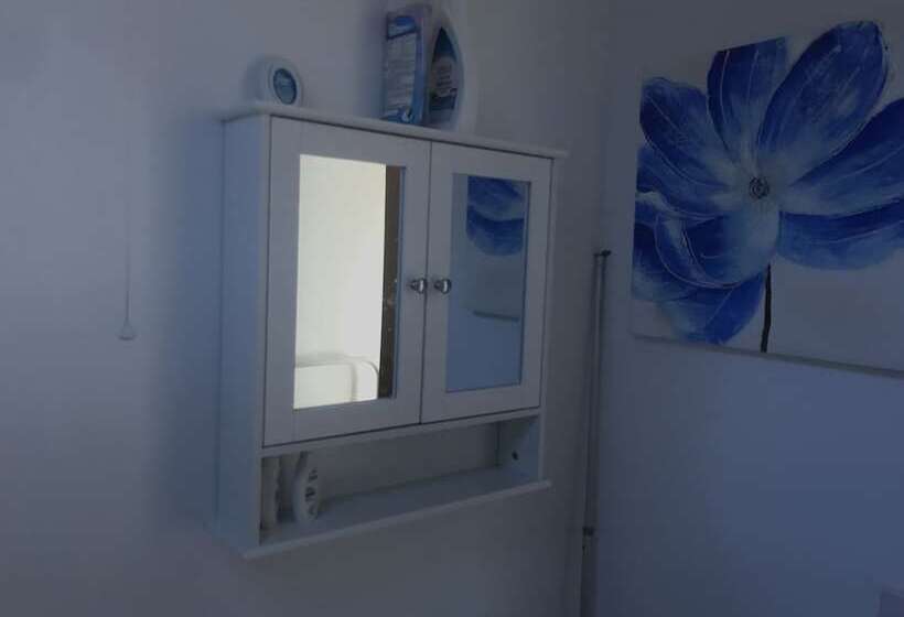 Lovely 1 Bed Cottage In Hopeman