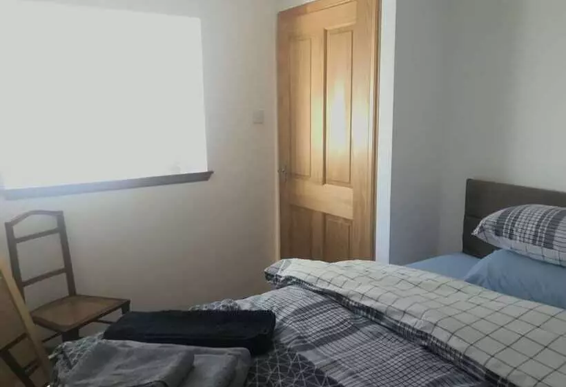 Lovely 1 Bed Cottage In Hopeman