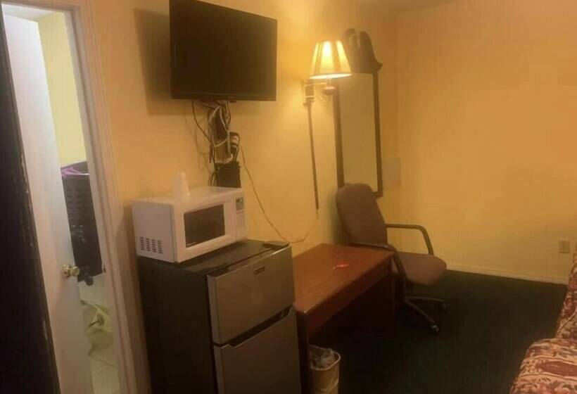 モーテル Economy Inn Poteau