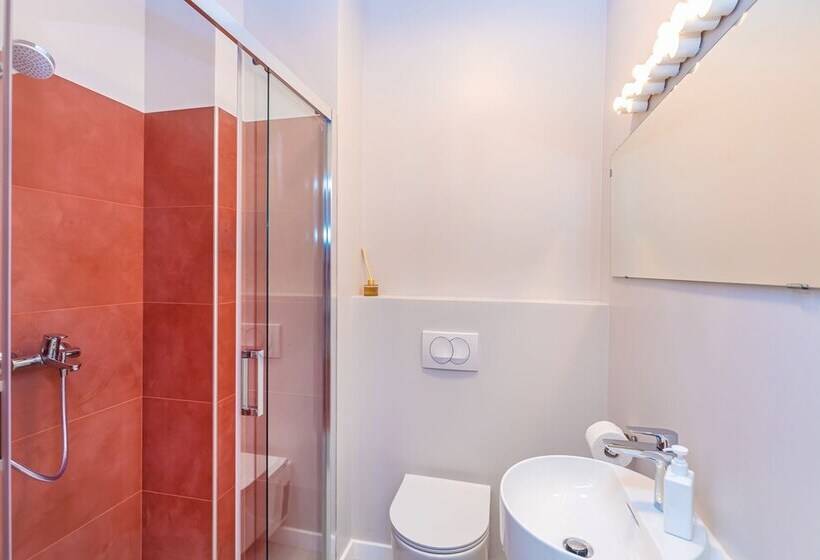 Пансион Cap Rooms