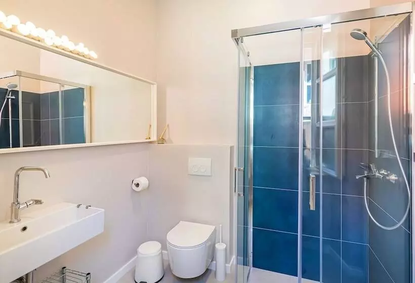 پانسیون Cap Rooms