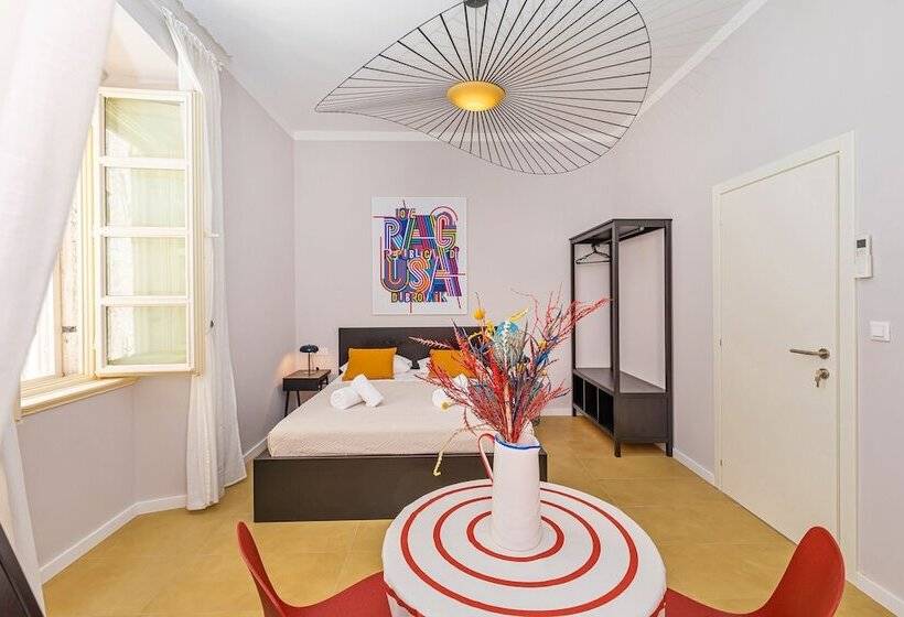 بنسيون Cap Rooms