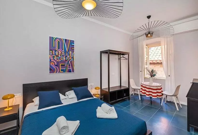 پانسیون Cap Rooms