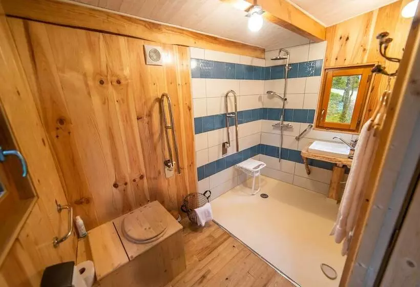 Majatalo Les Cabanes Perchées Du Mas Del Bosc