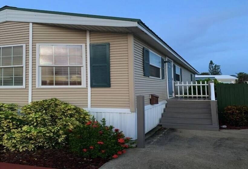 리조트 Caribbean Shores Vacation Rentals