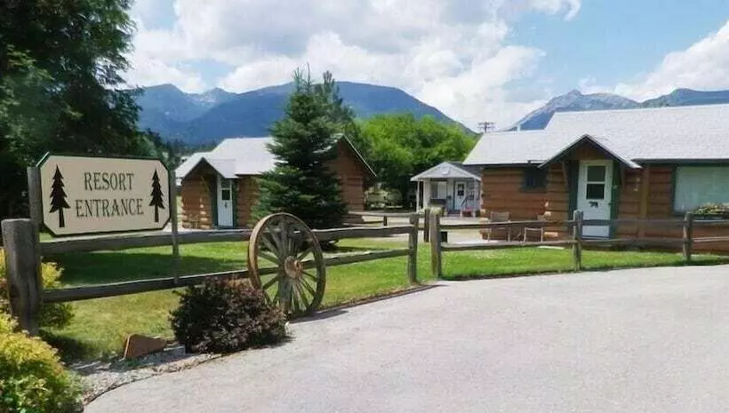 Lomakeskus Travellers Rest Cabins And Rv Park