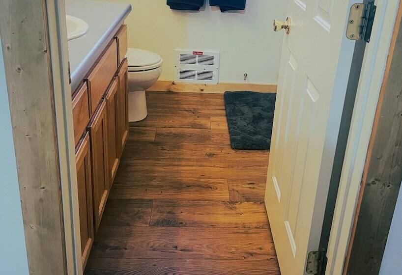 Курорт Travellers Rest Cabins And Rv Park