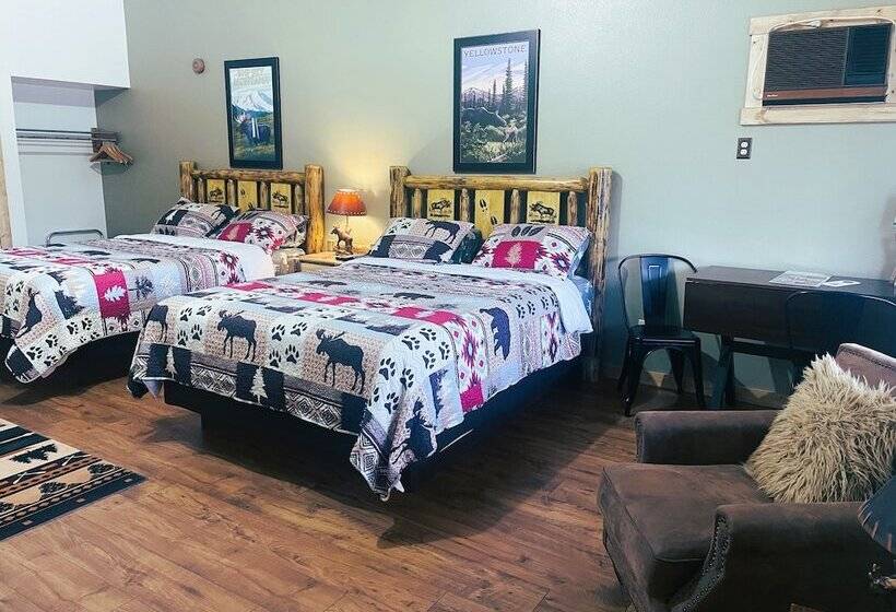 Курорт Travellers Rest Cabins And Rv Park