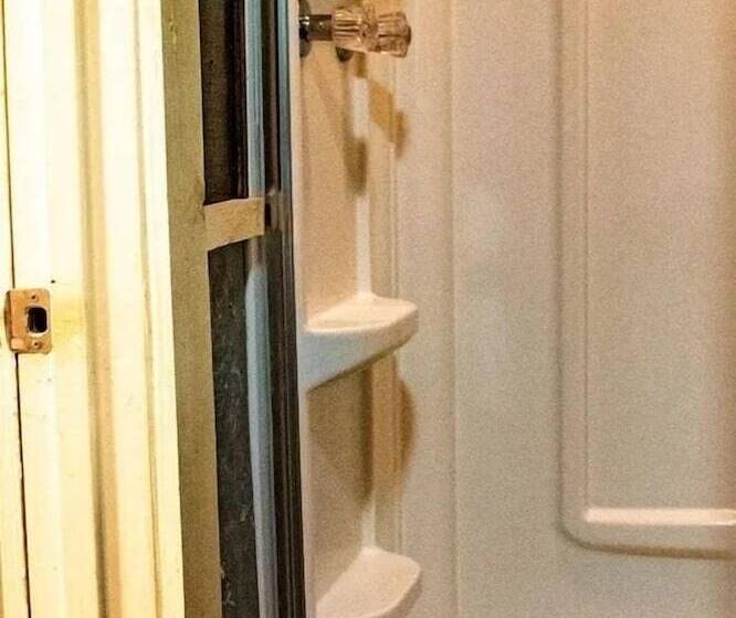 The Home Place   Let It Be Your Home Away From Home For A While! Cabin By Redawning