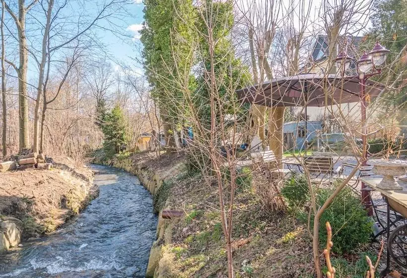 ベッドアンドブレックファースト Land & Leben Pension