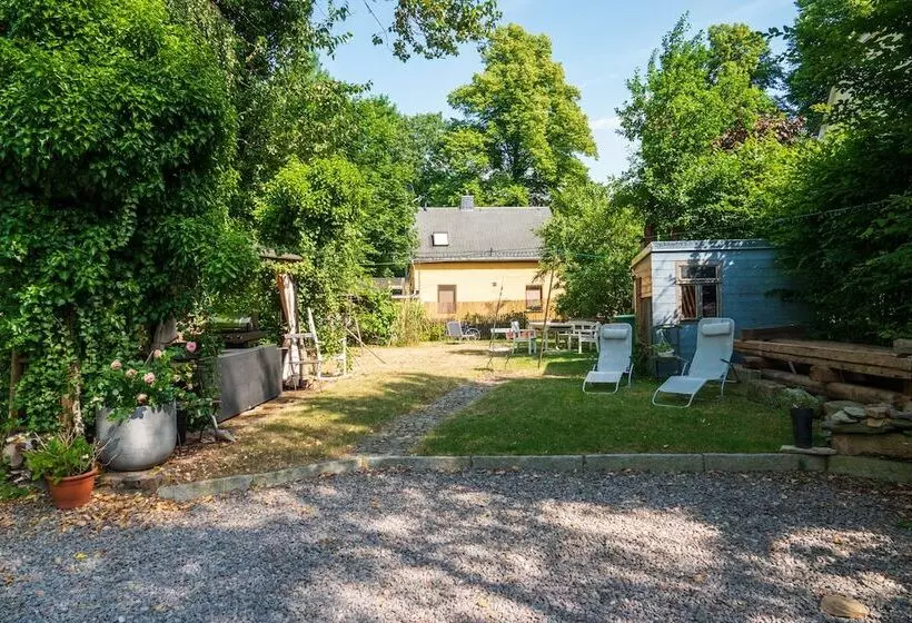 ベッドアンドブレックファースト Land & Leben Pension