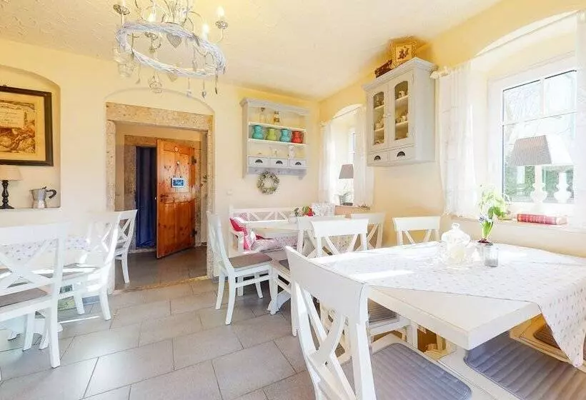 ベッドアンドブレックファースト Land & Leben Pension