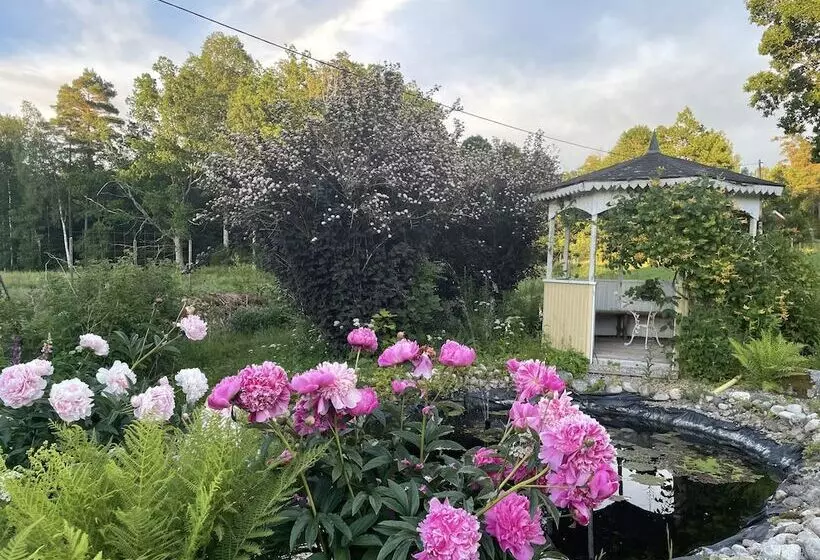 Aamiaismajoitus (B&B) Toftahult Bed&breakfast