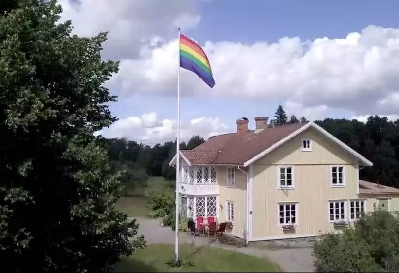 Aamiaismajoitus (B&B) Toftahult Bed&breakfast