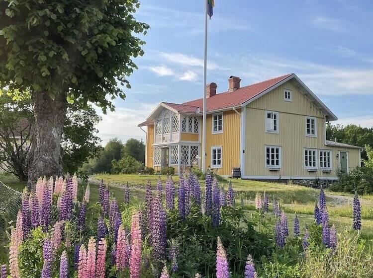 ベッドアンドブレックファースト Toftahult Bed&breakfast