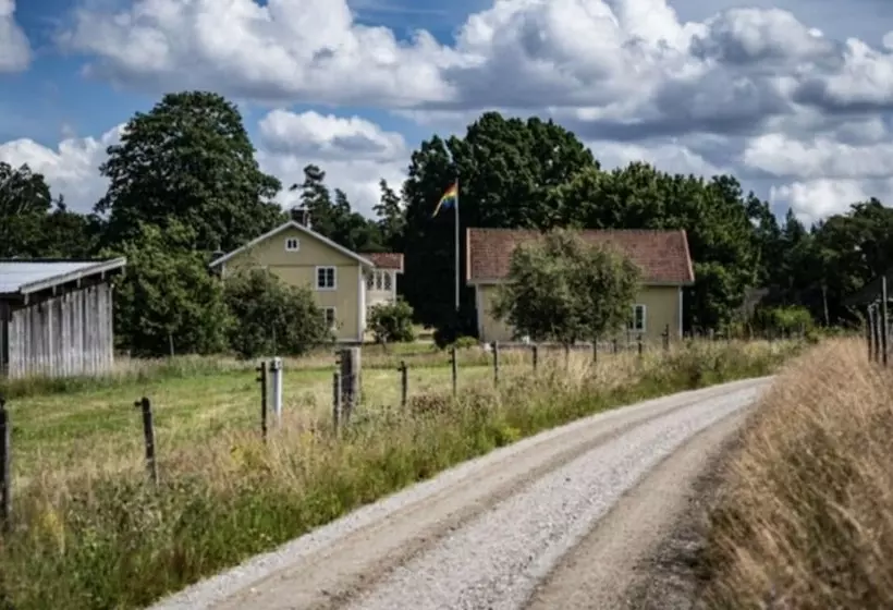 Aamiaismajoitus (B&B) Toftahult Bed&breakfast