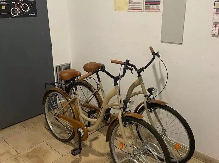 Chors Like A Hotel   Hostel