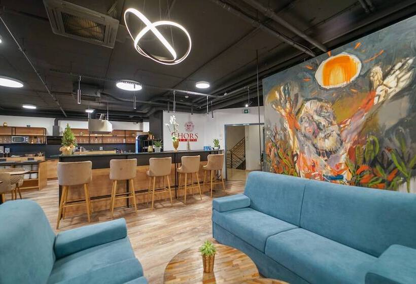 Chors Like A Hotel   Hostel