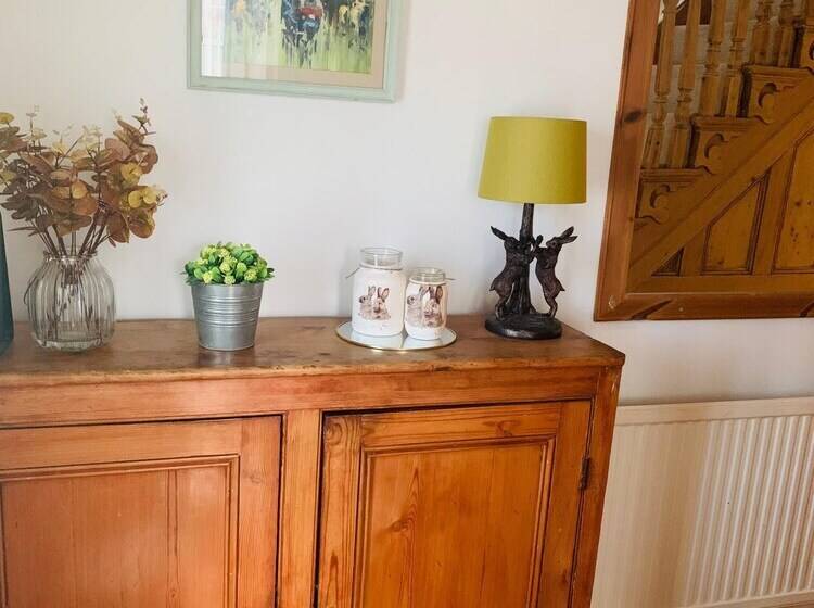 Elegant 3bd Edwardian Home Warminster